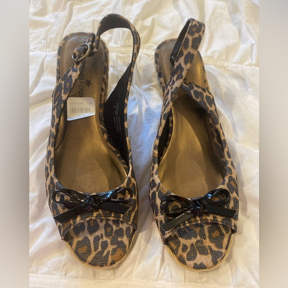 Montego Bay Club Leopard Print Wedge Slingback Sandals — NWT Size 10